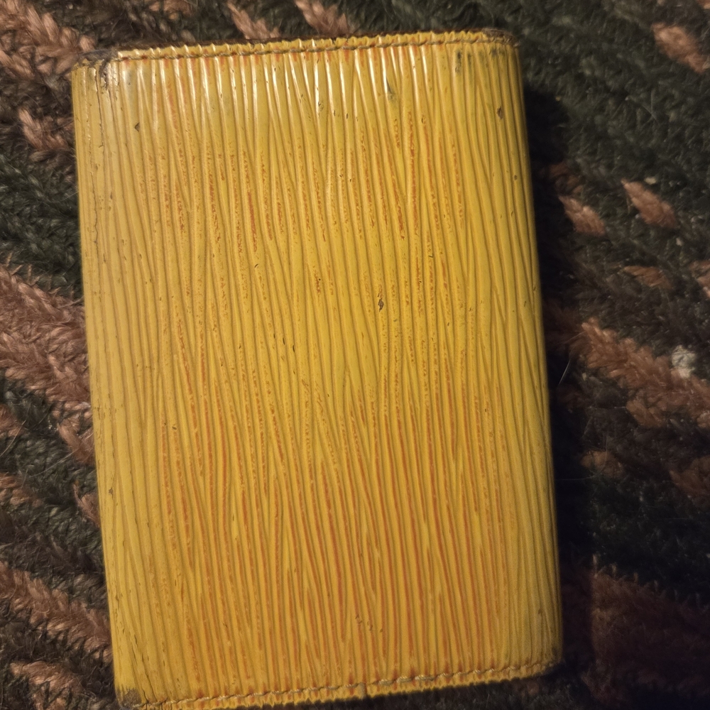 Louis Vuitton Yellow Key Holder - Picture 2 of 7